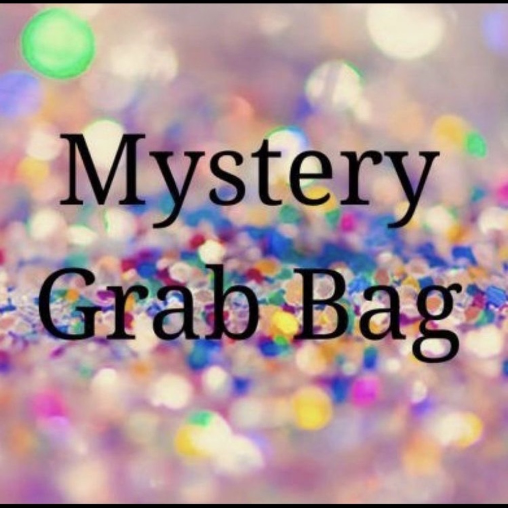 Mystery bag with fabulous accessories!